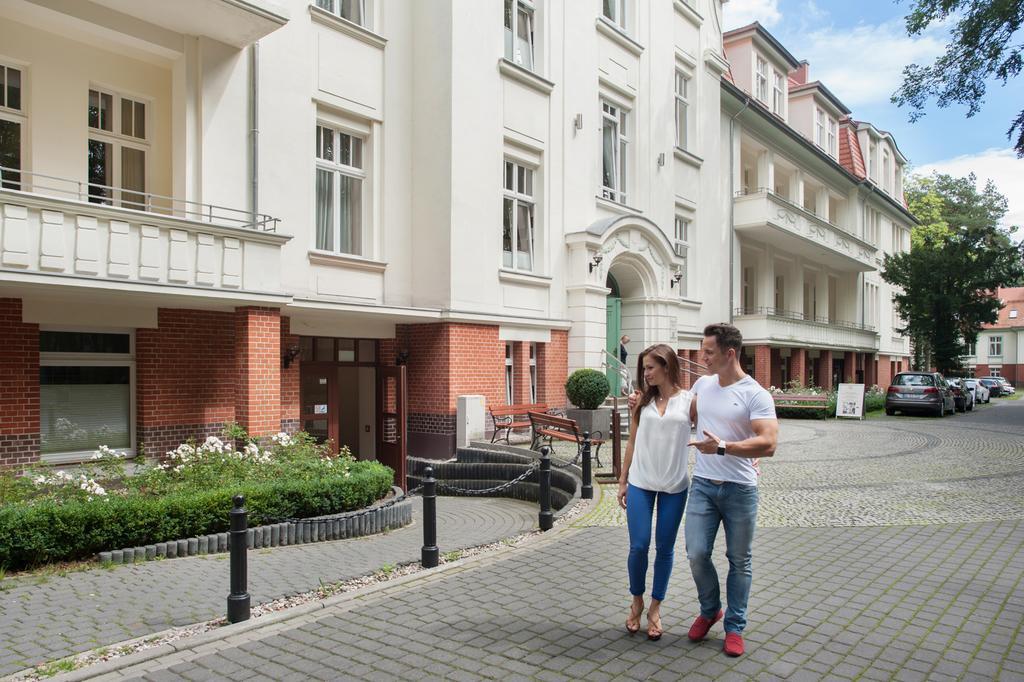 Hotel Cesarskie Ogrody Świnoujście Exteriör bild